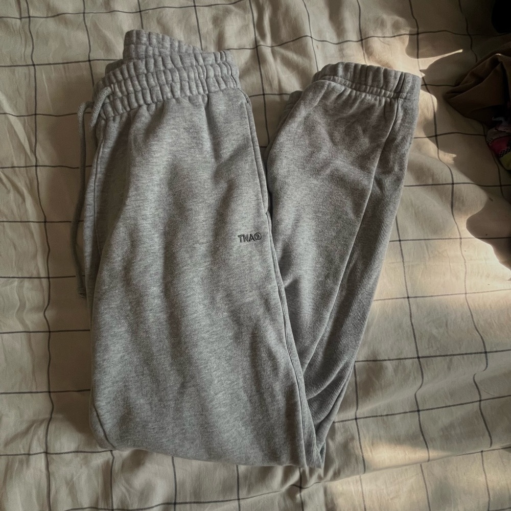 TNA Extra Fleece Grey Boyfriend  Sweatpants Size S
